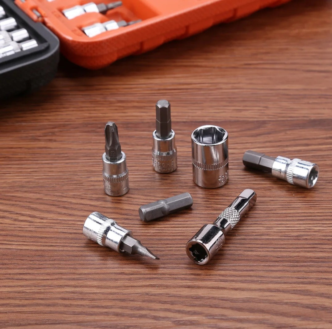 46-Piece Socket Wrench Set | Ratchet Spanner & Screwdriver Bit Tool Kit